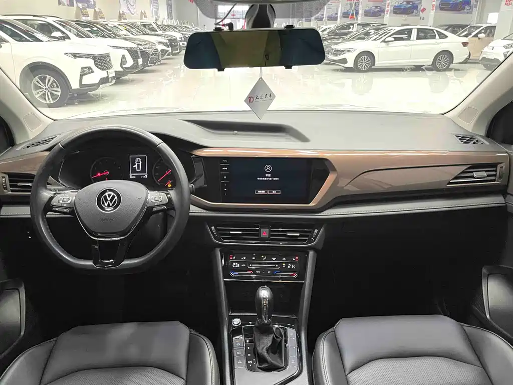 Tuyue 2021 280TSI two-wheel drive luxury version PLUS купить на сайте DeffCars