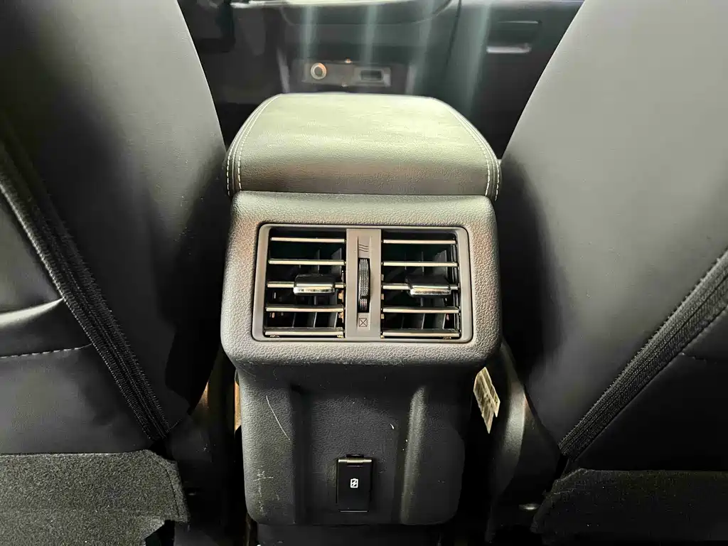 Outlander 2021 2.0L 2WD Enjoy Edition 5 seats купить на сайте DeffCars