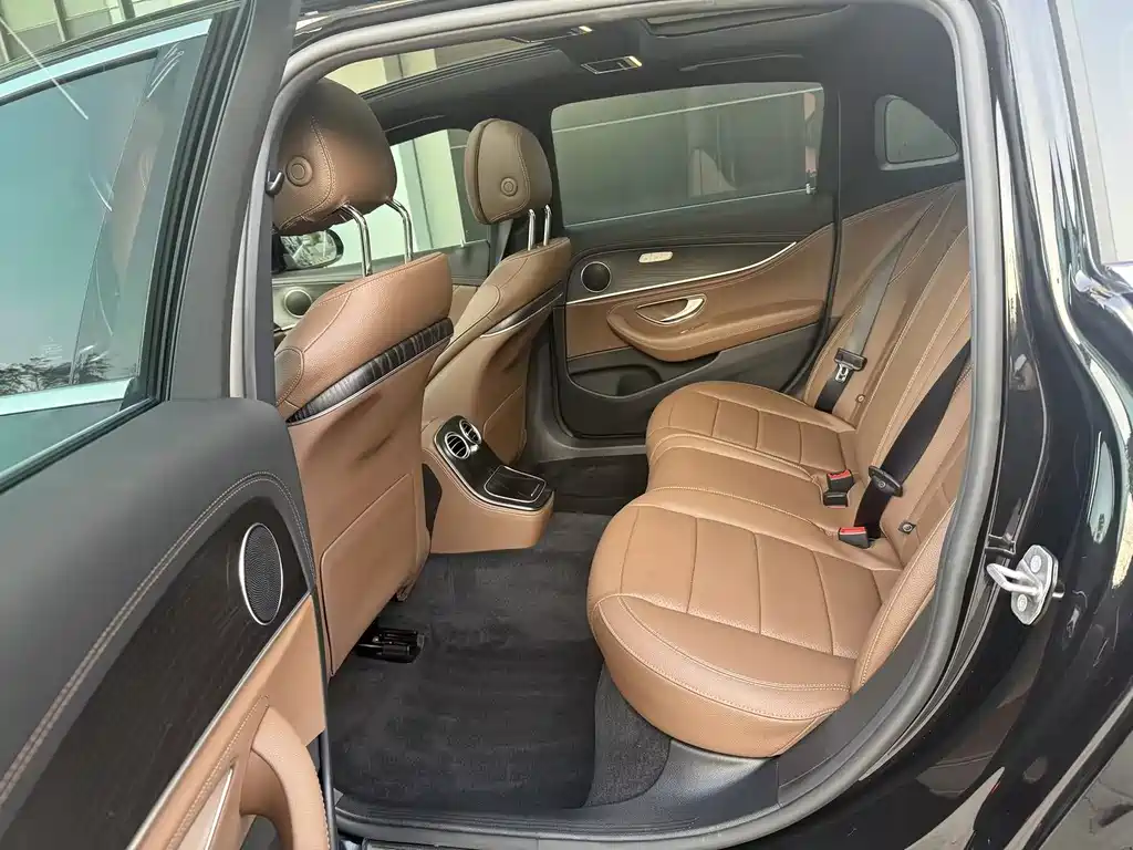 Mercedes-Benz E-Class 2022 facelift E 260 L sporty купить на сайте DeffCars