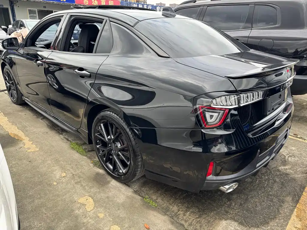 Lynk & Co 03 2019 2.0TD automatic version купить на сайте DeffCars