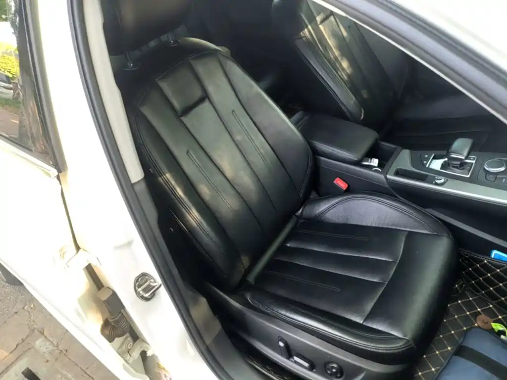 Audi A4L 2018 30th Anniversary Model 40 TFSI Enterprising купить на сайте DeffCars