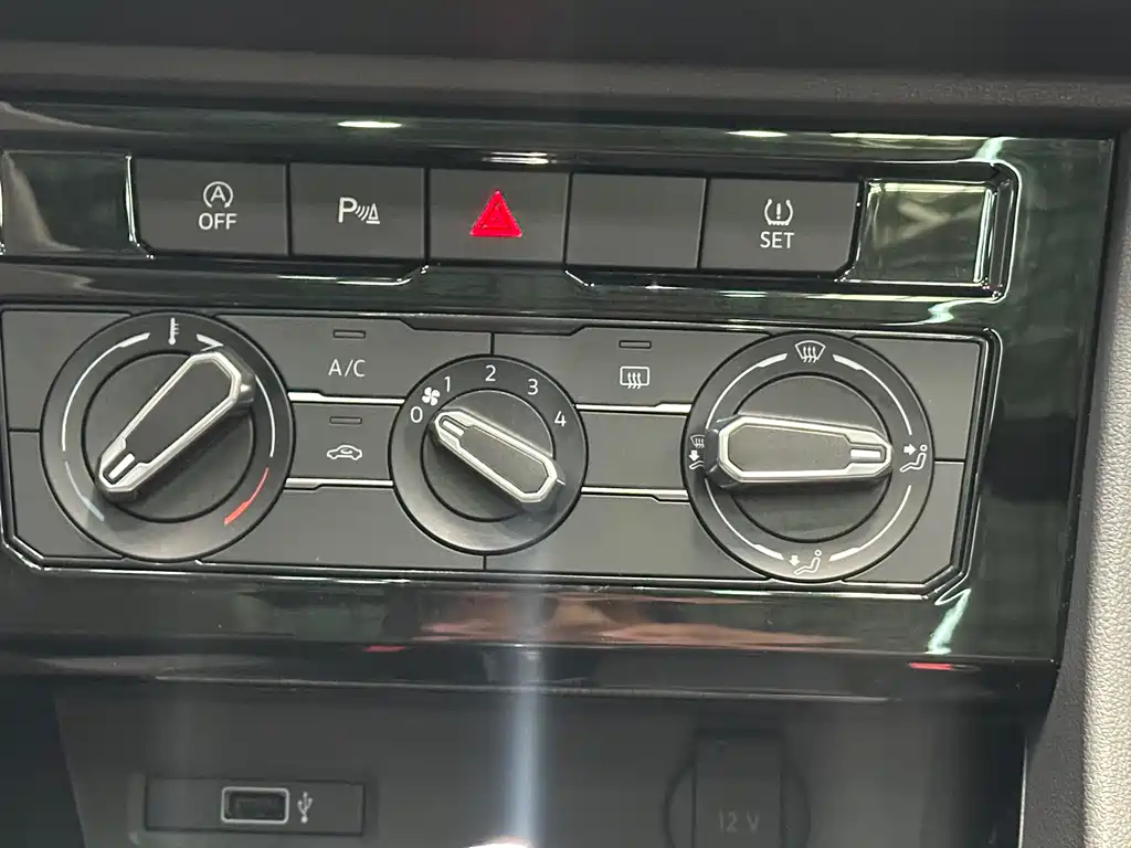 Jetta VS7 2021 1.4T Automatic Enjoy Edition купить на сайте DeffCars