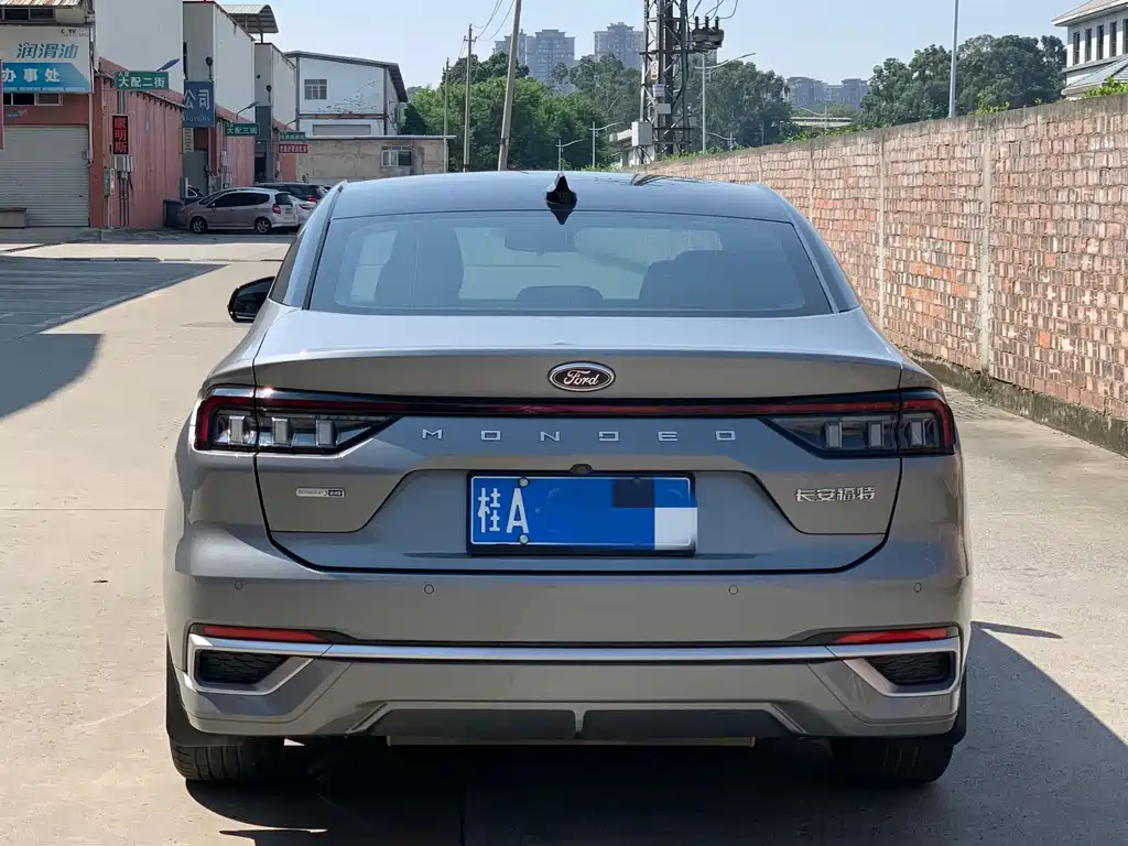 Mondeo 2022 EcoBoost 245 Luxury купить на сайте DeffCars