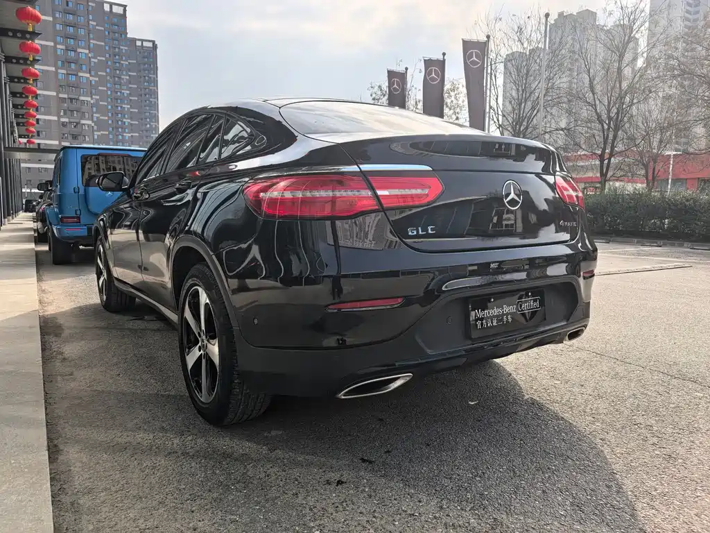 Mercedes-Benz GLC Coupe 2017 GLC 200 4MATIC Coupe SUV купить на сайте DeffCars