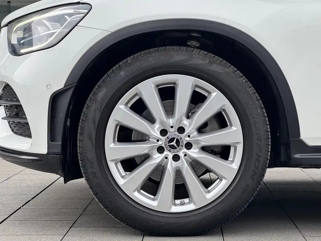 Mercedes-Benz GLC Coupe 2021 GLC 260 4MATIC Coupe SUV купить на сайте DeffCars