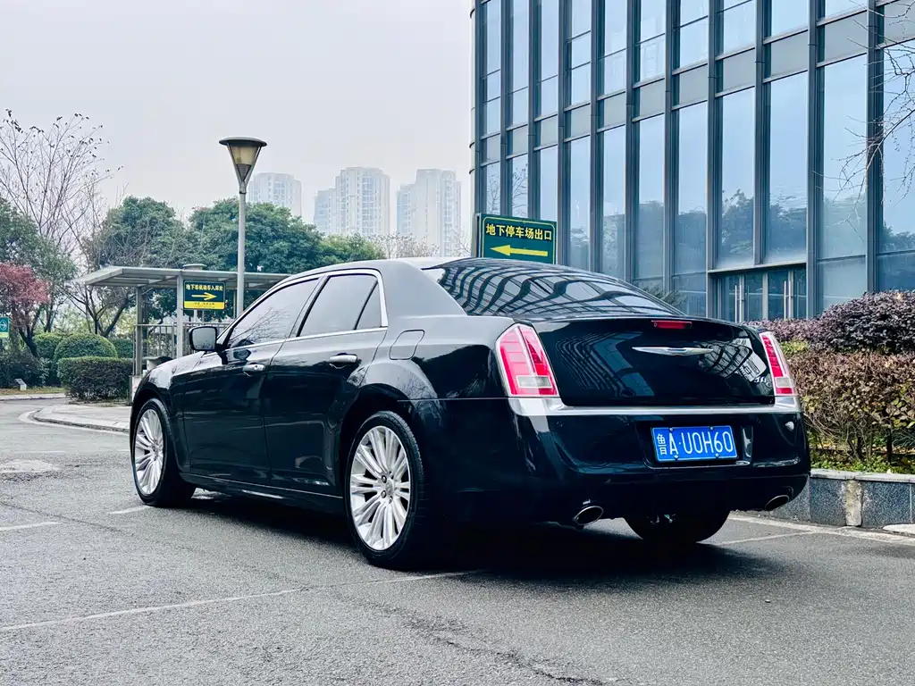 Chrysler 300C imported 2014 3.0L Excellence Edition купить на сайте DeffCars