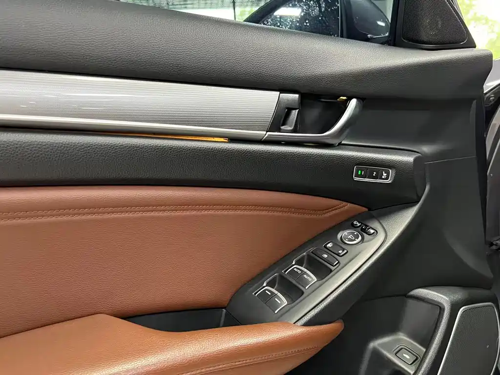 Accord 2018 Rui·Hybrid 2.0L Ruizhi Edition National VI купить на сайте DeffCars
