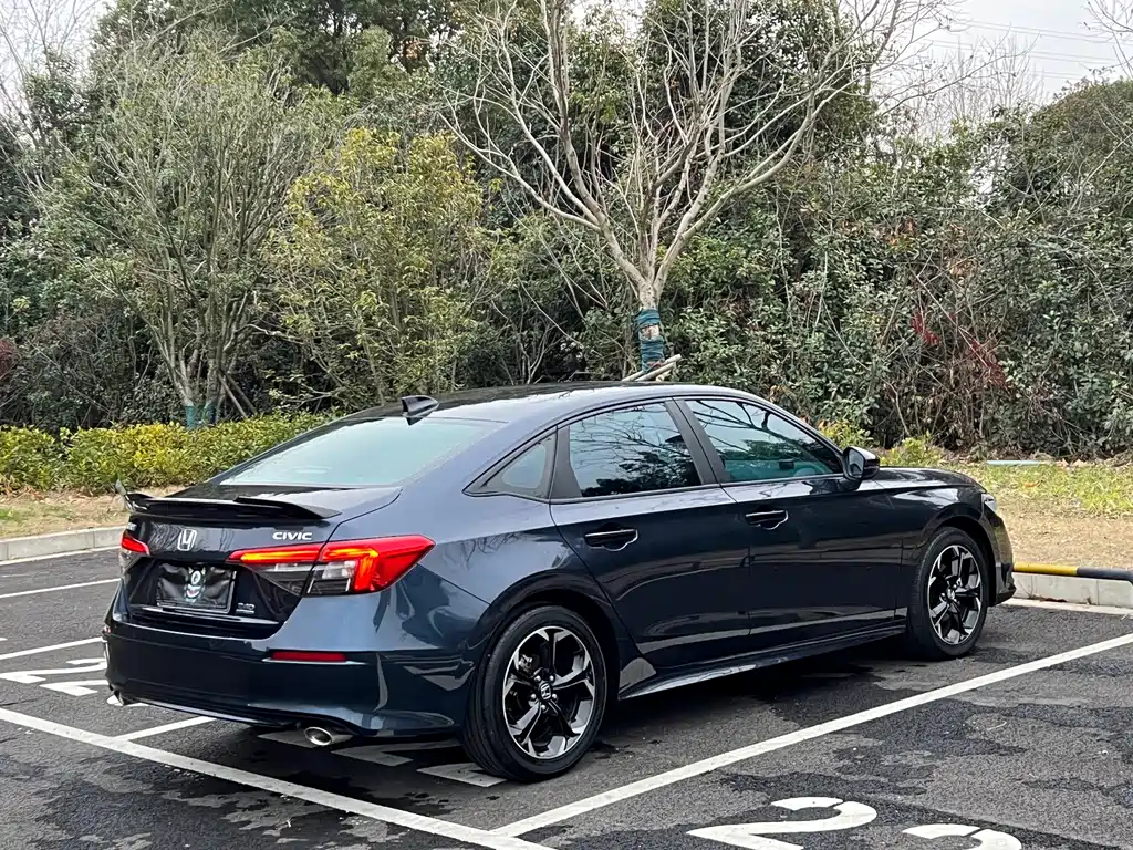 Civic 2022 240TURBO CVT combustion version купить на сайте DeffCars