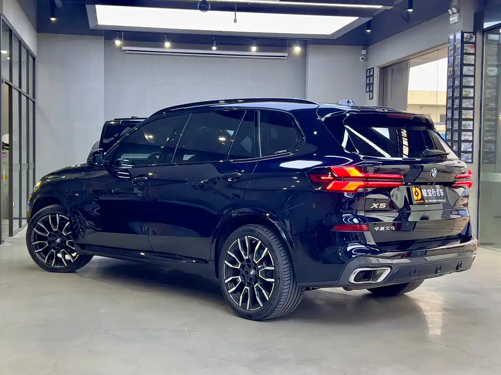BMW X5 2023 xDrive 40Li M Sports Night Package купить на сайте DeffCars