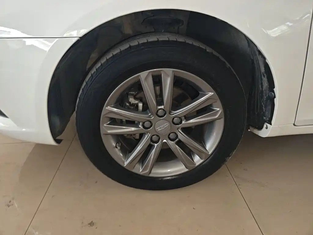 Emgrand 2017 sedan million model 1.5L manual upward version купить на сайте DeffCars
