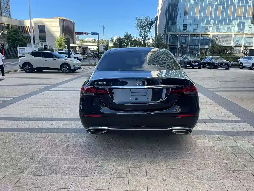 Mercedes-Benz E-Class 2023 E 300 L Luxury Model купить на сайте DeffCars