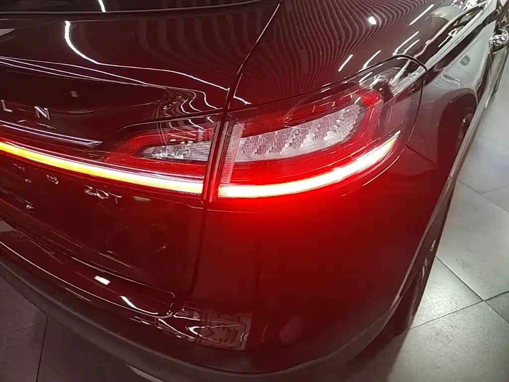 Voyager imported 2019 2.0T two-wheel drive exclusive version, National VI купить на сайте DeffCars
