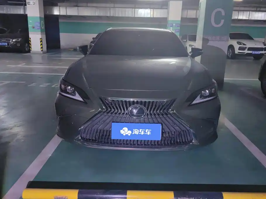 Lexus ES 2020 200 Excellence Edition купить на сайте DeffCars