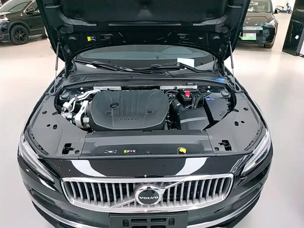 Volvo S90 2024 B5 Zhiyi Luxury Edition купить на сайте DeffCars