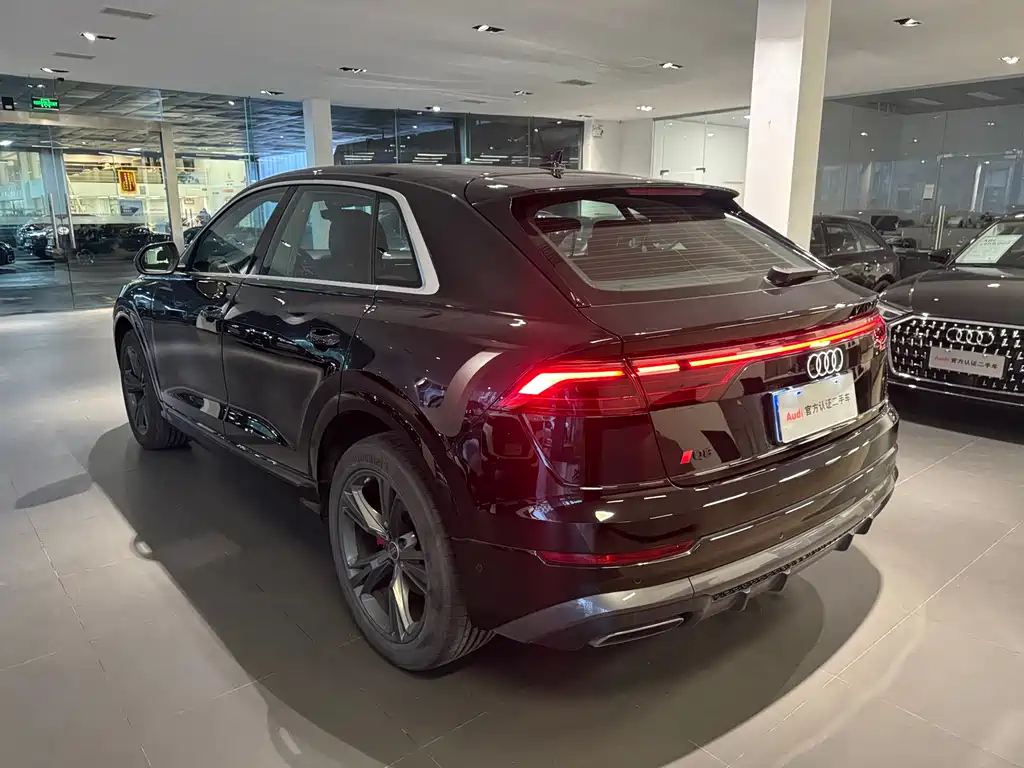 Audi Q8 2024 55 TFSI luxury and dynamic model купить на сайте DeffCars