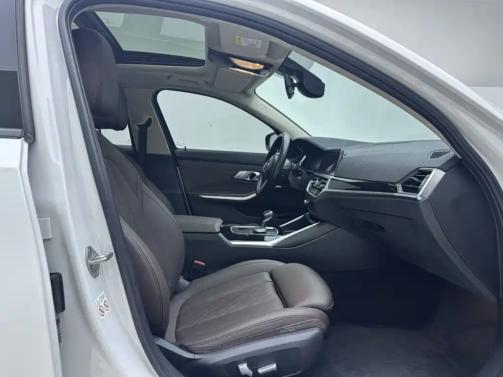BMW 3 Series 2022 320Li M Sports Package купить на сайте DeffCars
