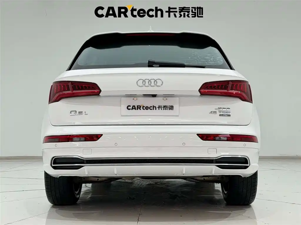Audi Q5L 2018 45 TFSI Exclusive Fashion Model National V купить на сайте DeffCars