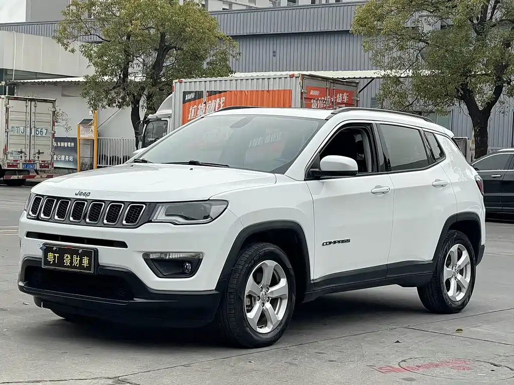 Compass 2019 220T Automatic Home Edition купить на сайте DeffCars
