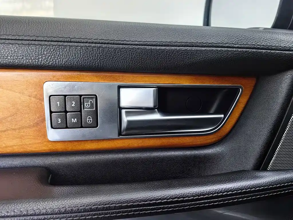 Range Rover Sport 2013 5.0 NA V8 HSE купить на сайте DeffCars