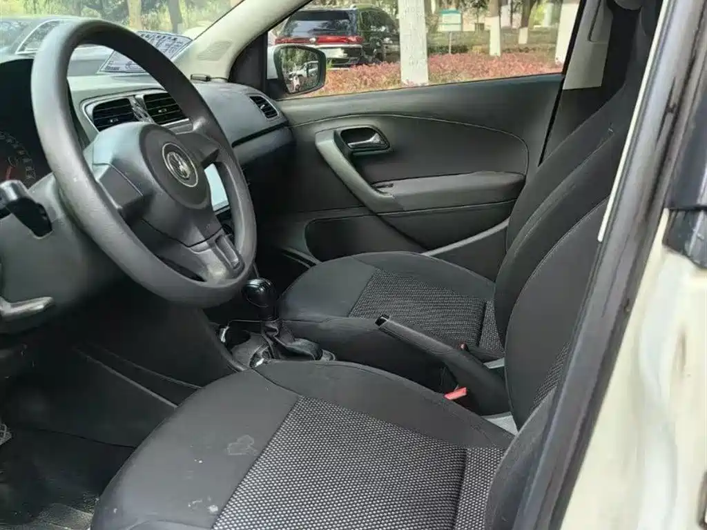 Polo 2011 1.6L automatic cool version купить на сайте DeffCars