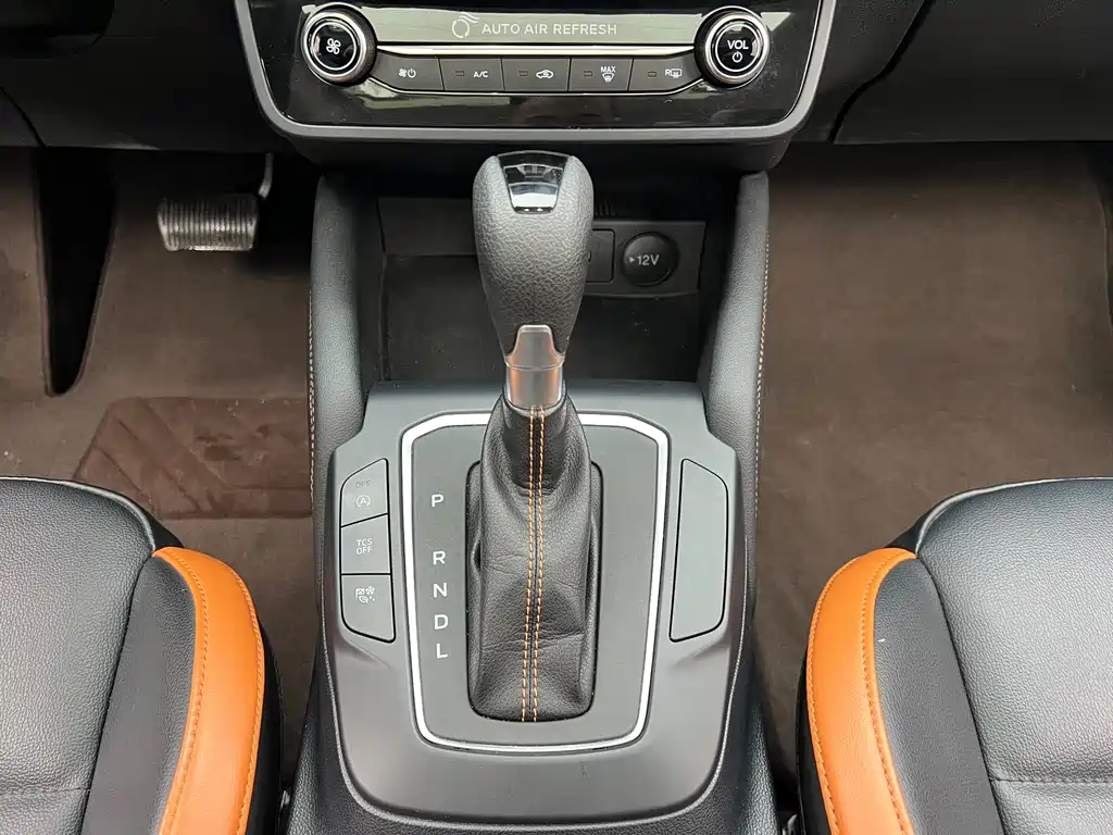 Focus 2022 sedan EcoBoost 180 automatic racing version купить на сайте DeffCars