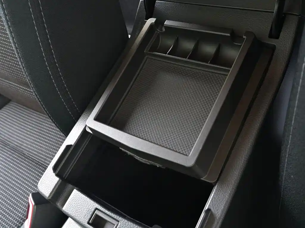 Legacy 2016 2.5i AWD Fashion Edition купить на сайте DeffCars