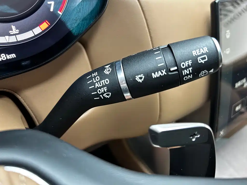 Range Rover 2024 3.0 L6 360PS Grand Edition купить на сайте DeffCars