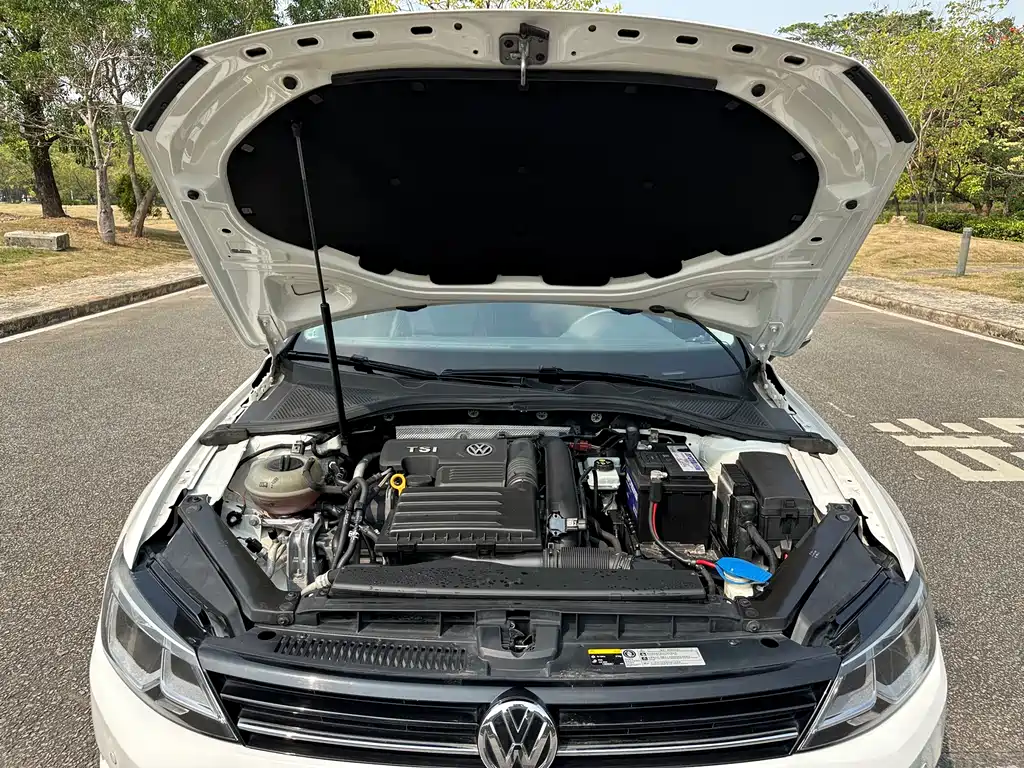 Lingdu 2015 230TSI DSG Fashion Edition купить на сайте DeffCars