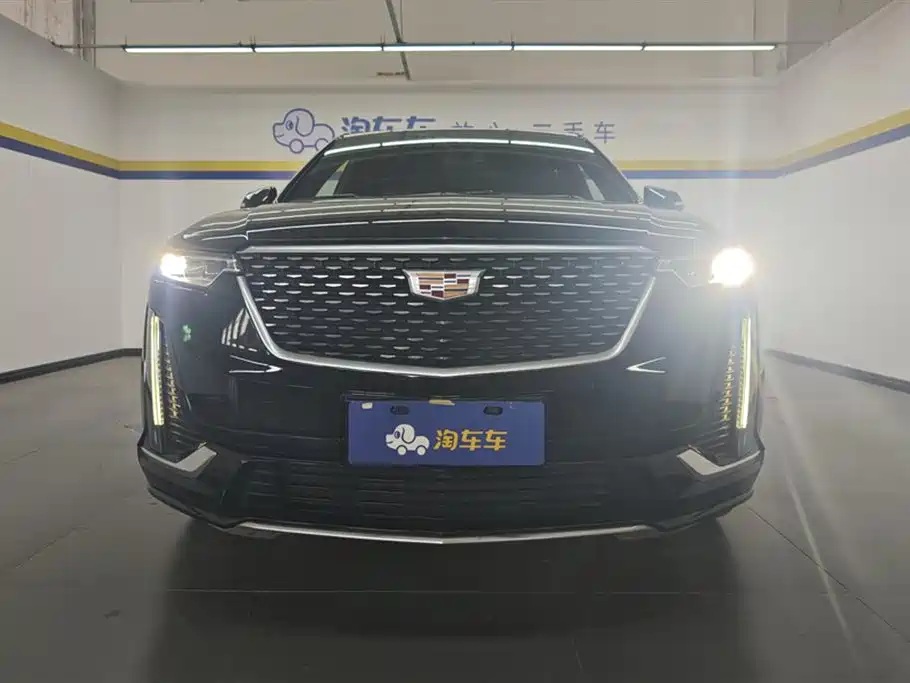 Cadillac XT6 2021 28T six-seat luxury model купить на сайте DeffCars