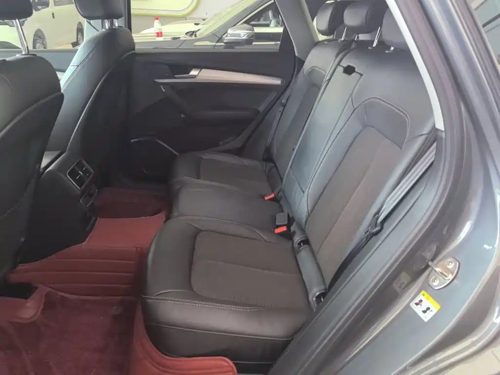 The Audi Q5L 2020 40 TFSI is an enterprising model купить на сайте DeffCars