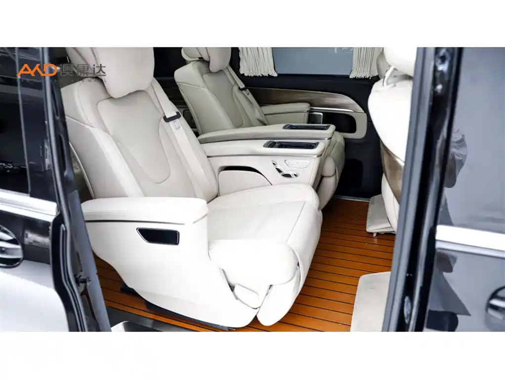 Mercedes-Benz V260L/2.0T/22 models/long wheelbase luxury version купить на сайте DeffCars