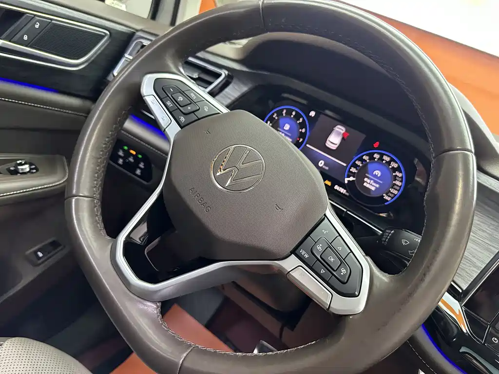 Weiran 2022 380TSI Premium Edition купить на сайте DeffCars