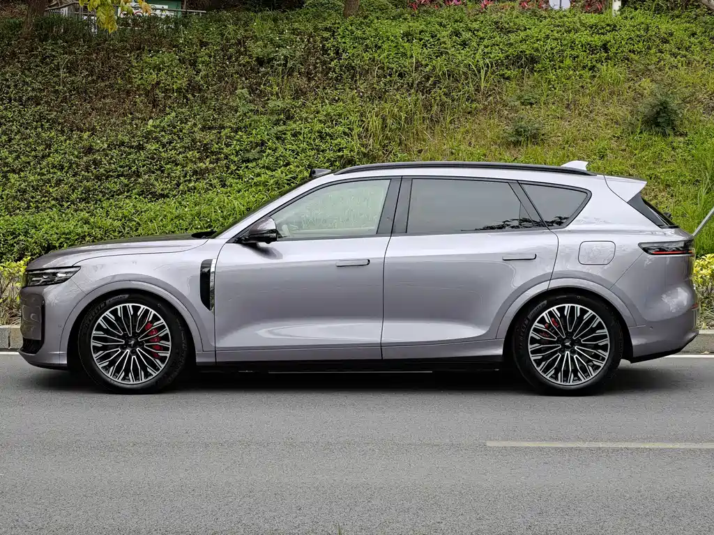 Lantu FREE 2025 FREE+ rear-wheel drive Qiankun version купить на сайте DeffCars