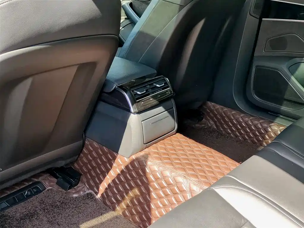 Audi A8 2018 A8L 55 TFSI quattro launch version elite model купить на сайте DeffCars