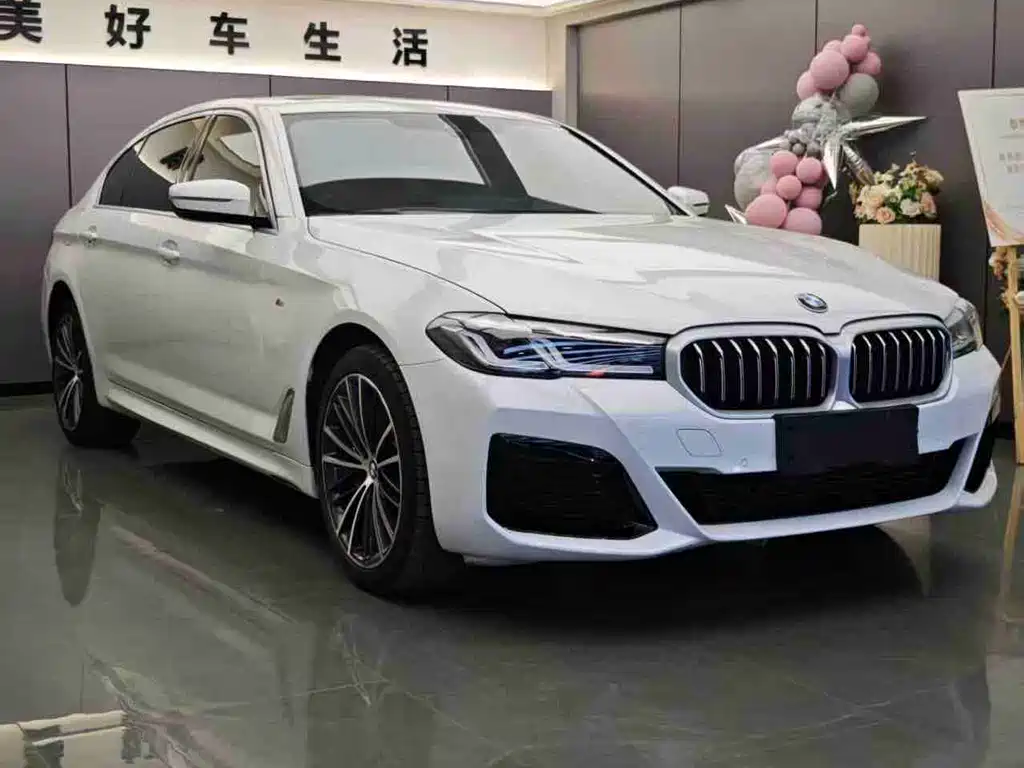 BMW 5 Series 2021 530Li Leading M Sports Package купить на сайте DeffCars