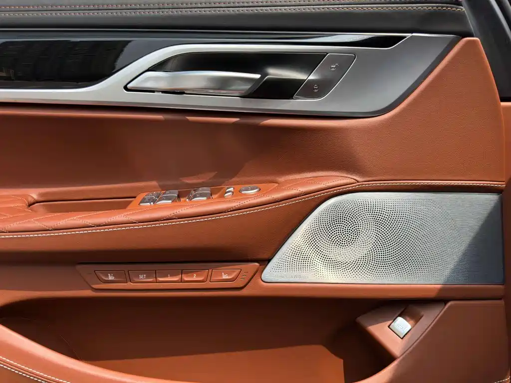 BMW 7 Series 2019 740Li xDrive Executive M Sport Kit купить на сайте DeffCars