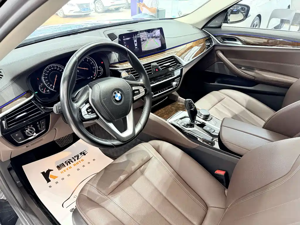 BMW 5 Series 2018 525Li Luxury Package купить на сайте DeffCars