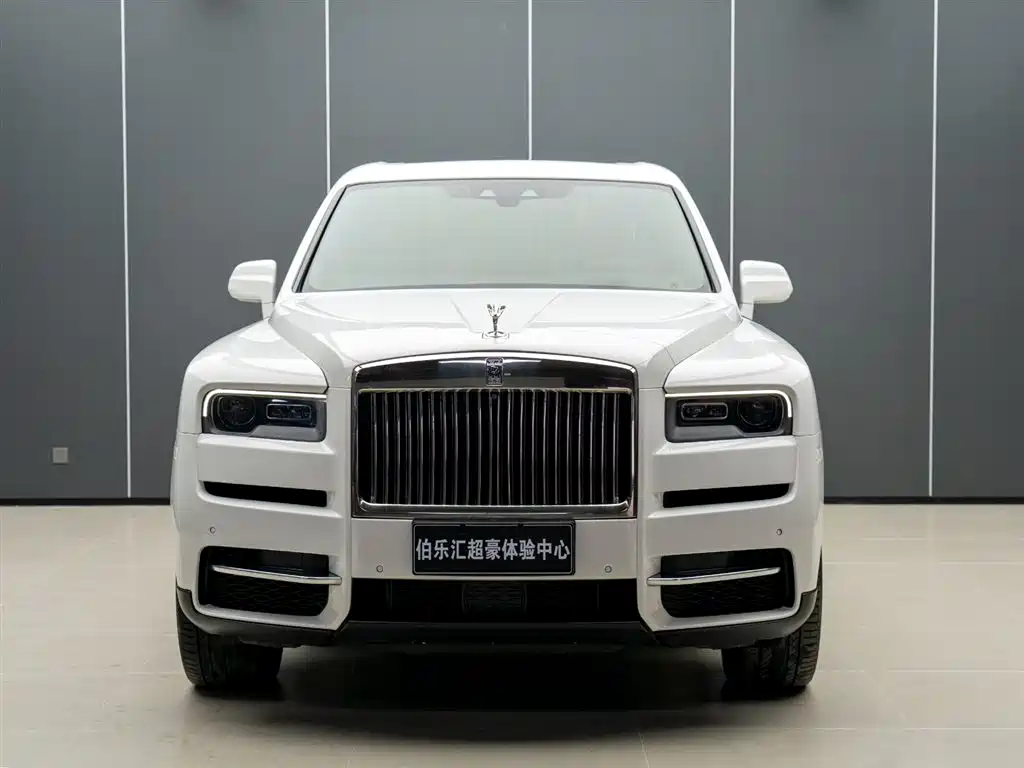 Cullinan 2018 five-seater version купить на сайте DeffCars