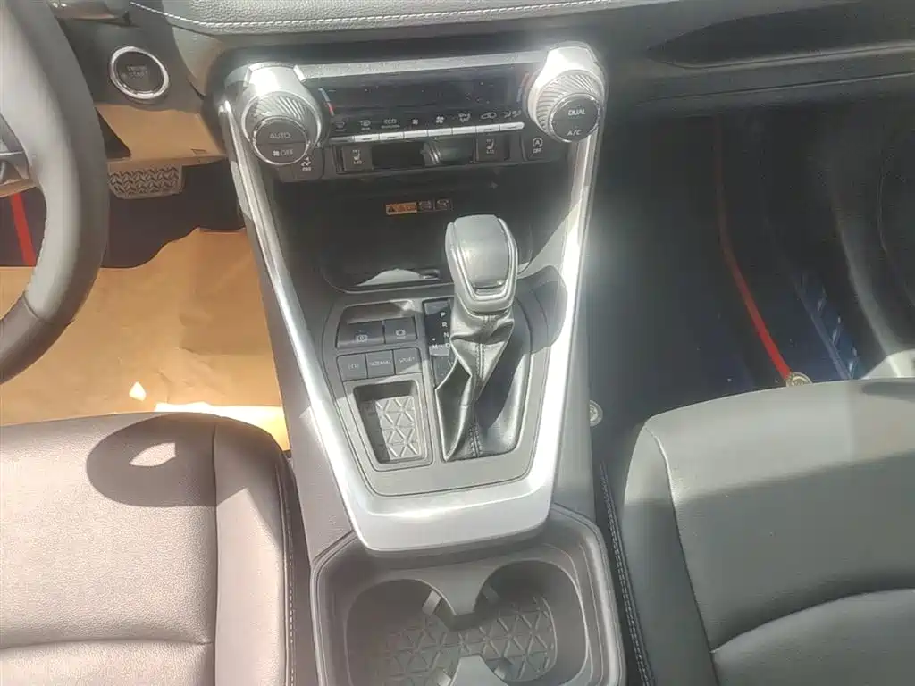 RAV4 Rongfang 2023 2.0L CVT two-wheel drive fashion Plus version купить на сайте DeffCars