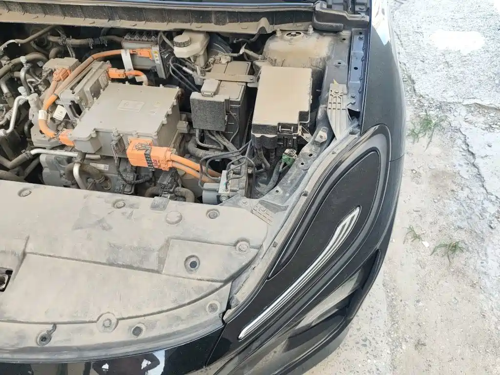 Hongqi E-QM5 2023 model 620km PLUS купить на сайте DeffCars