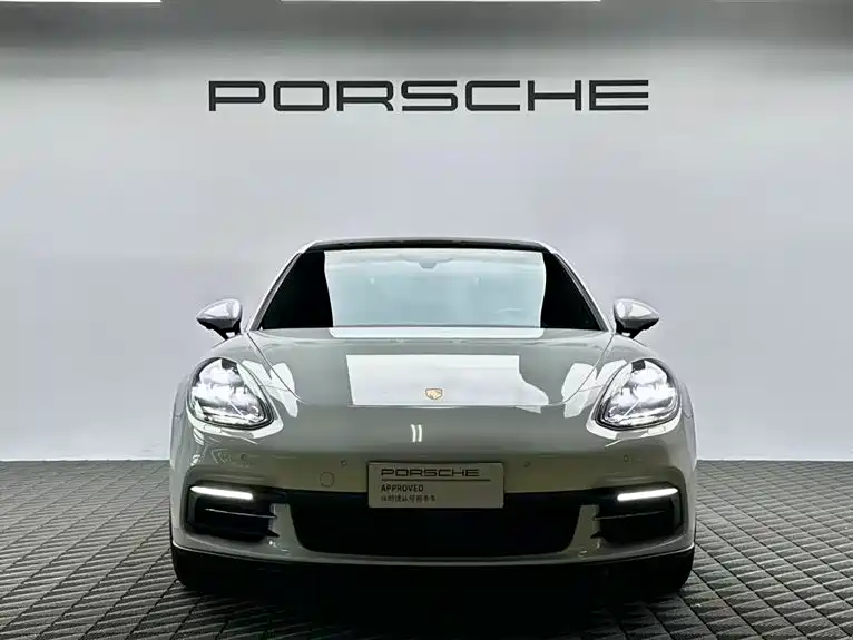 Panamera 2017 Panamera 4 Executive Extended Edition 3.0T купить на сайте DeffCars