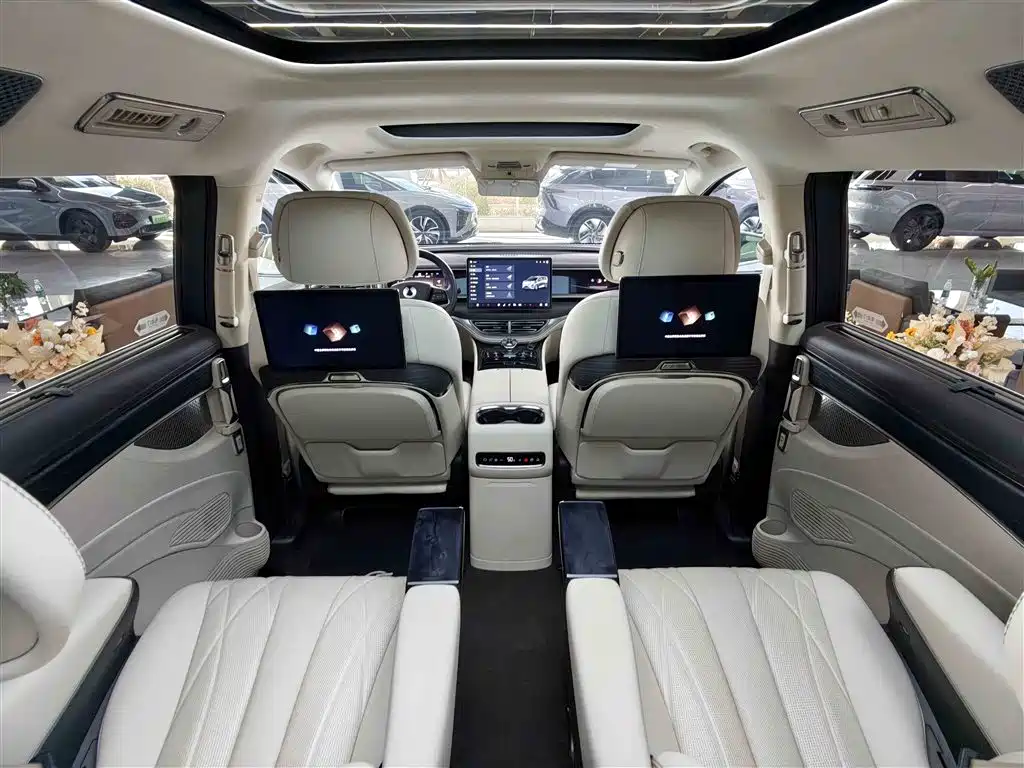 Denza D9 2025 DM-i smart driving version 1020 four-wheel drive flagship model купить на сайте DeffCars