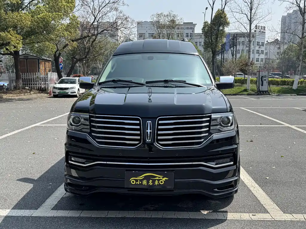 Navigator 2018 3.5T President Series National V купить на сайте DeffCars