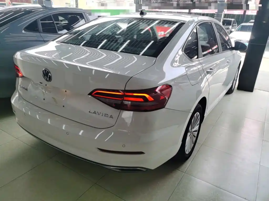 Lavida 2021 1.5L automatic comfort version купить на сайте DeffCars