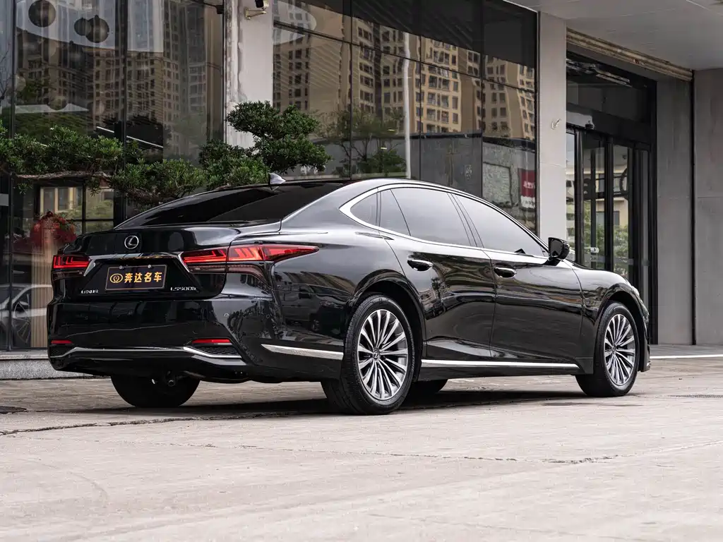 Lexus LS 2024 500h Deluxe Edition купить на сайте DeffCars
