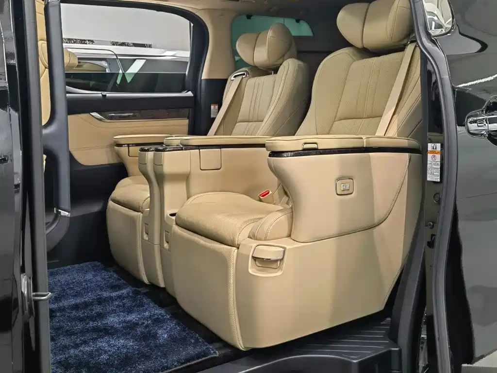 Wilfa 2021 Crown Dual Engine 2.5L HV Premium Edition купить на сайте DeffCars