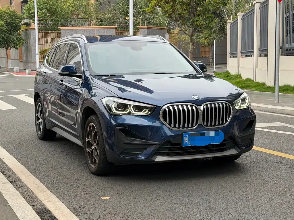 BMW X1 2021 sDrive25Li Leading Model купить на сайте DeffCars