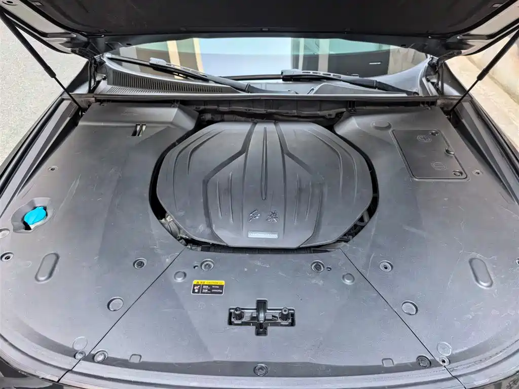 Hongqi H9 2020 2.0T Zhilian Flagship Edition купить на сайте DeffCars