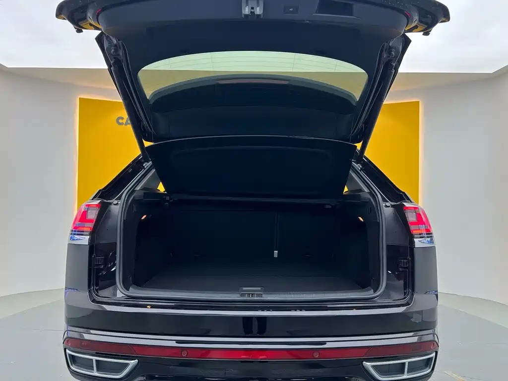 Touron 2024 Touron X 380TSI four-wheel drive luxury version купить на сайте DeffCars