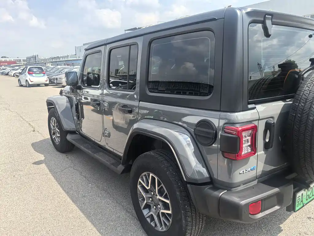 Wrangler New Energy 2021 Four Door 2.0T 4xe Sahara Advance Edition купить на сайте DeffCars